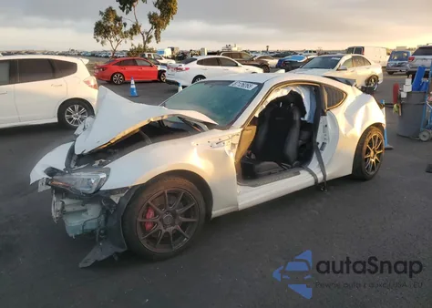 2018 Subaru Brz 2.0 Limited z USA, uszkodzony, nr VIN JF1ZCAC12J9602507